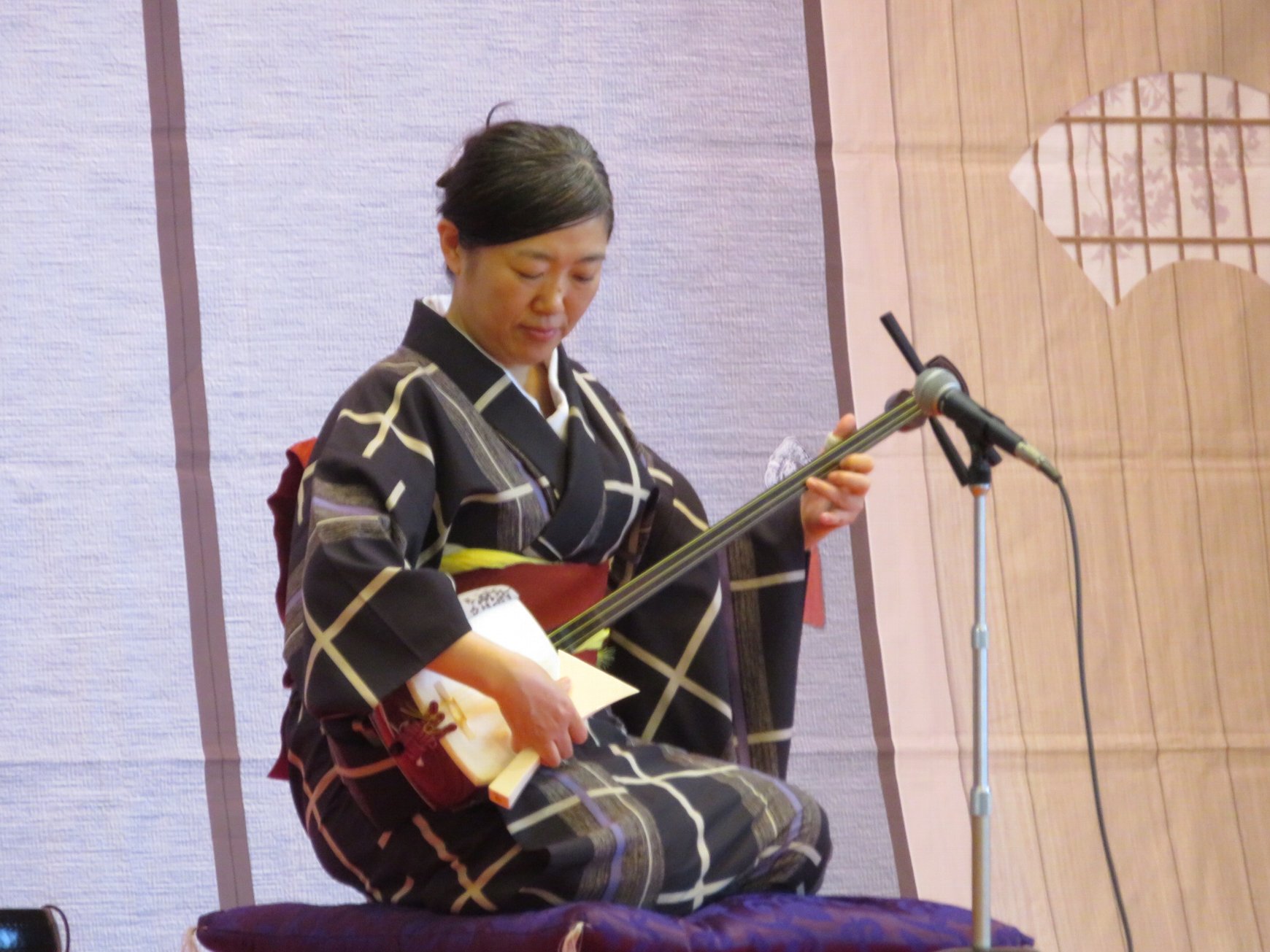 竜王北中学校5月30日(木)芸術鑑賞教室(古典芸能ー落語・寄席囃子)竜王北中学校