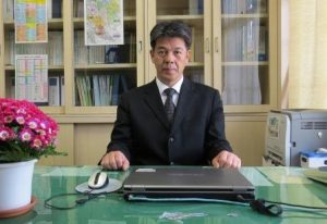 校長　遠藤　建生